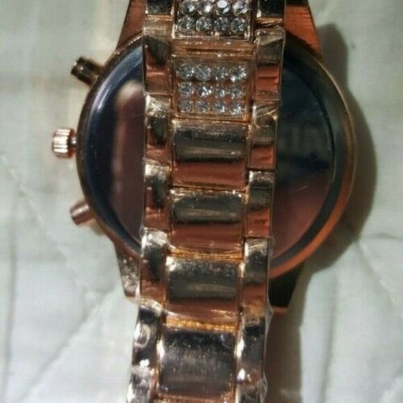 Geneva Rhinestone Fashion Rose Gold Stainless Steel Women's Watch !!!NEW!!! - Picture 3 of 4